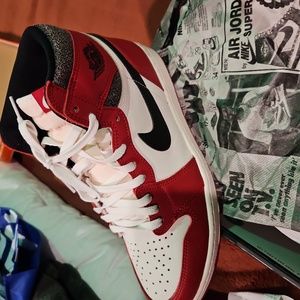 Jordan 1's Chicago lost and Found....wore 1 time...excellent condition